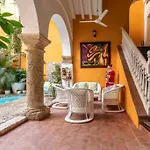 Casa Ambar Cavelier